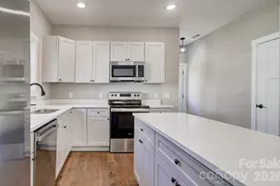 115 Northbend Dr, Asheville, NC 28804 - Photo 5