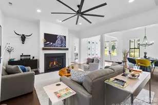 215 Lindsey Farm Dr, Flat Rock, NC 28731 - Photo 5