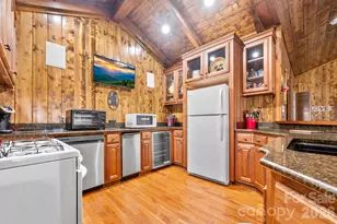 2793 & 2793A Boggs Rd, West Jefferson, NC 28694 - Photo 25