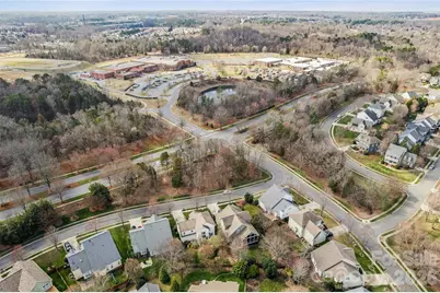 7321 Avonhurst Lane, Charlotte, NC 28269 - Photo 45