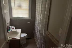 3700 Avalon Ave, Charlotte, NC 28208 - Photo 5