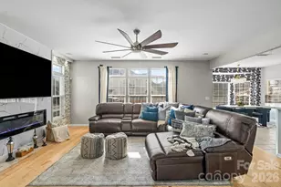 11413 Mangla Dr, Charlotte, NC 28214 - Photo 9