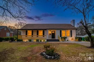 1033 Tracy Dr, Charlotte, NC 28217 - Photo 1