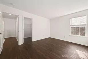 10525 Dominion Village Dr, Charlotte, NC 28269 - Photo 15