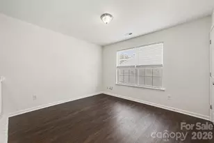 10525 Dominion Village Dr, Charlotte, NC 28269 - Photo 17