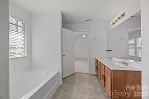 9006 Corey Common Ave, Charlotte, NC 28216 - Photo 21