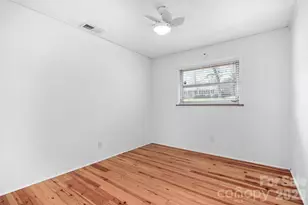 183 Kingsway Cir, Charlotte, NC 28214 - Photo 19