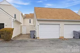 1648 Hollow Dr, Charlotte, NC 29212 - Photo 33