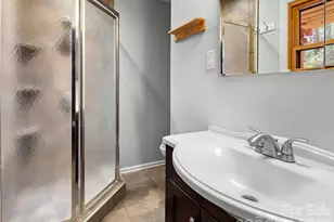 36 Auburndale Dr, Asheville, NC 28806 - Photo 17