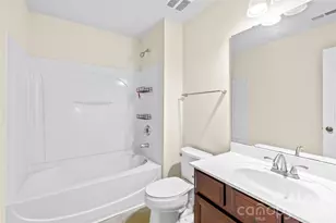 15558 Stronvar House Ln, Charlotte, NC 28277 - Photo 21