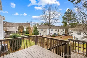 15558 Stronvar House Ln, Charlotte, NC 28277 - Photo 33