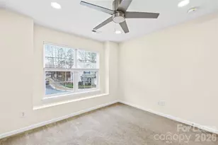 15558 Stronvar House Ln, Charlotte, NC 28277 - Photo 19