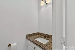 8413 Red Setter Ln, Charlotte, NC 28227 - Photo 11