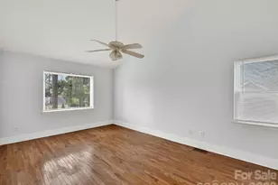 8413 Red Setter Ln, Charlotte, NC 28227 - Photo 13