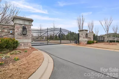 2185 Loire Valley Drive, Fort Mill, SC 29707 - Photo 3