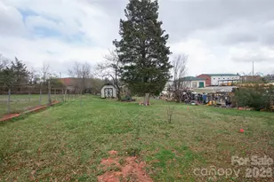 127 Bristol Rd, Statesville, NC 28677 - Photo 9