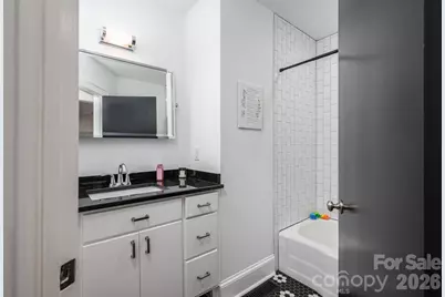 335 E Sumner Street, Lincolnton, NC 28092 - Photo 25