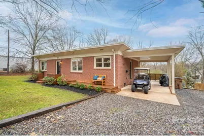 335 E Sumner Street, Lincolnton, NC 28092 - Photo 11