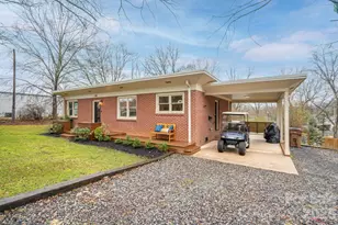 335 E Sumner St, Lincolnton, NC 28092 - Photo 11