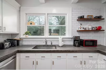 335 E Sumner Street, Lincolnton, NC 28092 - Photo 19