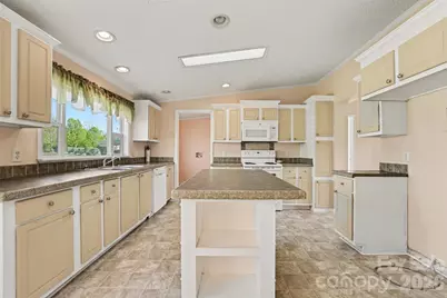 100 Acreview Lane, Maiden, NC 28650 - Photo 11