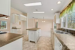 100 Acreview Ln, Maiden, NC 28650 - Photo 13