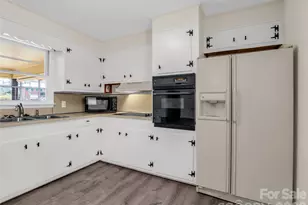 193 Oak Forest Dr, Forest City, NC 28043 - Photo 13