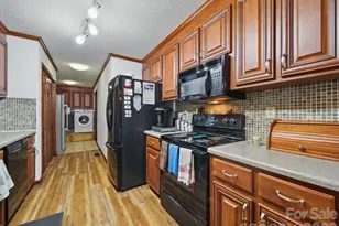 117 Pilots Ridge Dr, Bessemer City, NC 28016 - Photo 3