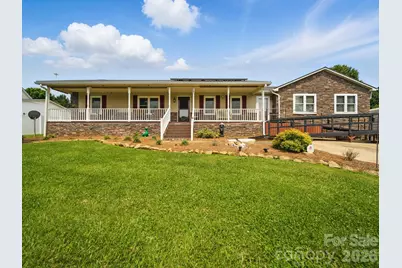 117 Pilots Ridge Drive, Bessemer City, NC 28016 - Photo 1