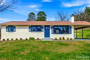 2 Oakland St, Weaverville, NC 28787 - Photo 3