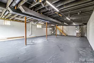 2 Oakland St, Weaverville, NC 28787 - Photo 29