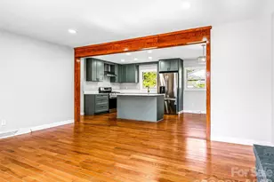 2 Oakland St, Weaverville, NC 28787 - Photo 9