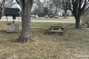 4621 Buffalo Shoals Rd, Maiden, NC 28650 - Photo 23