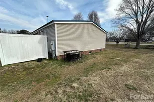 4621 Buffalo Shoals Rd, Maiden, NC 28650 - Photo 5