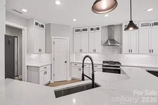 615 Short Stroll Ct, Clover, SC 29710 - Photo 3