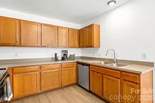 7316 Oxford Bluff Dr, Stanley, NC 28164 - Photo 21