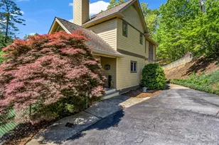 105 Tryon Bay Cir, Lake Lure, NC 28746 - Photo 3