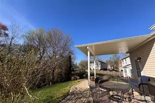 2206 Winding River Dr, Charlotte, NC 28214 - Photo 17