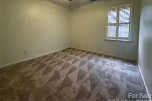 2206 Winding River Dr, Charlotte, NC 28214 - Photo 13