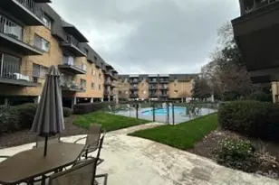 1323 Queens Rd, Charlotte, NC 28207 - Photo 3