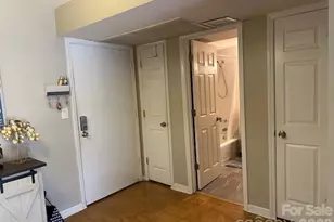 1323 Queens Rd, Charlotte, NC 28207 - Photo 25