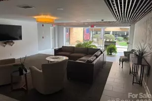 1323 Queens Rd, Charlotte, NC 28207 - Photo 9