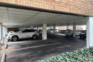 1323 Queens Rd, Charlotte, NC 28207 - Photo 41