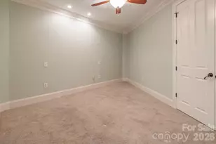 350 E Allen St, Hendersonville, NC 28792 - Photo 3