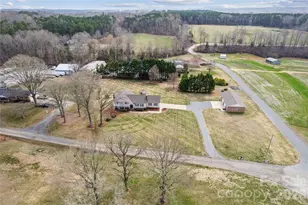 8815 Columbus St, Davidson, NC 28036 - Photo 3