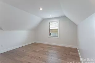 1031 Hillside Ridge Rd, Candler, NC 28715 - Photo 31