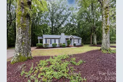 3109 Forest Lawn Drive, Matthews, NC 28104 - Photo 1