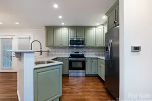 3109 Forest Lawn Dr, Matthews, NC 28104 - Photo 11