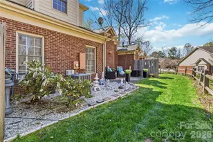 9155 Providence Colony Dr, Charlotte, NC 28277 - Photo 31