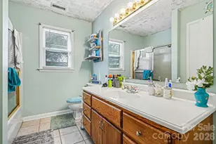 5069 W Piedmont Cir, Conover, NC 28613 - Photo 11